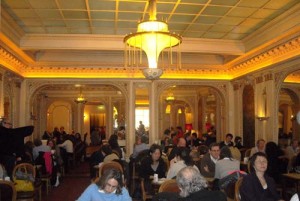 Angelina-Cafe-Paris