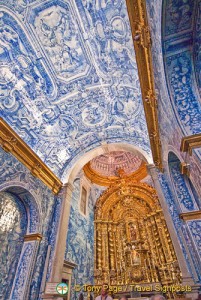 São Lourenço's exquisite azulejos tiles