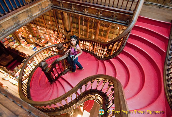 Lello Bookshop – Porto Shopping