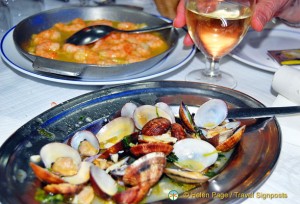 Seafood at O Farol, Cacilhas, Lisbon