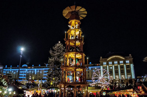 Dresden Striezelmarkt's Christmas pyramid