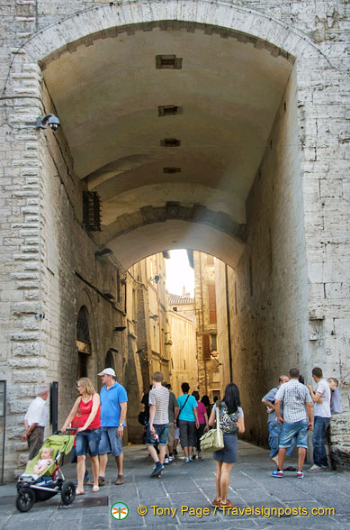 Porta Santa Susanna