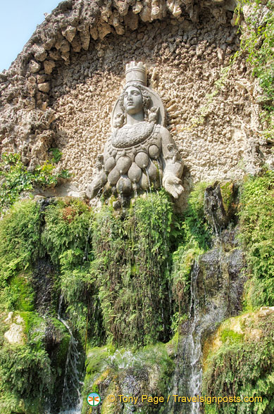 Goddess of Nature Fountain