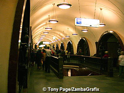 Moscow Komsomolskaya metro