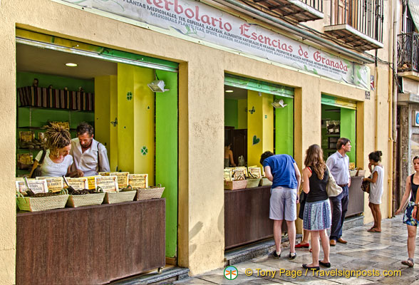 Herbolario Esencias de Granada - a fabulous herbal tea and essence shop