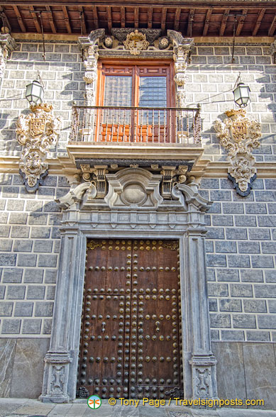 Main doorway of the Palacio de la Madraza