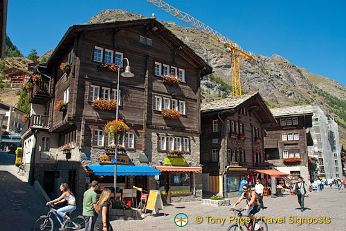 Kirchplatz in Zermatt