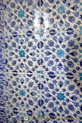 Topkapi Palace Iznik blue tiles