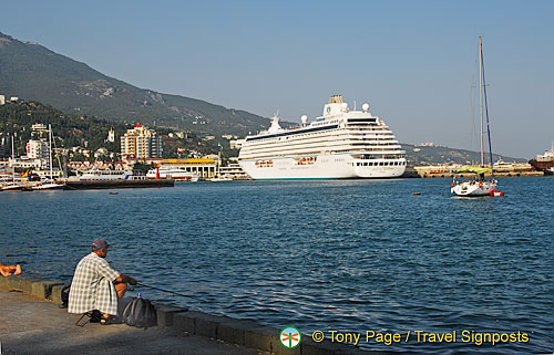 Yalta Embankment and Bay