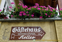 Signpost for Gastehaus Heller