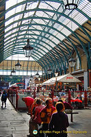 Food and shopping at Covent Garden Market