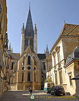 Rear view of Dijon Notre Dame