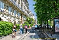Avenue Montaigne, la grande dame of French streets