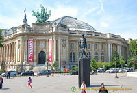 Charles de Gaulle statue in front of the Grand Palais