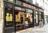 Micky's Deli at 23 bis rue des Rosier is a kosher deli/restaurant