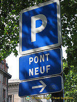 Sign to Pont Neuf