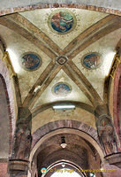 The vault under the Palazzo del Podesta