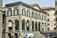 Teatro Signorelli on Piazza Signorelli