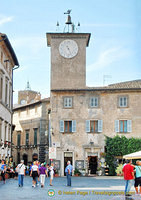 Piazza del Duomo and the Torre del Maurizio