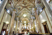 Cattedrale di San Lorenzo nave
