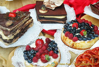 Most delicious-looking cakes in Sandri