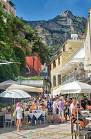 Plenty of cafes and restaurants in Positano