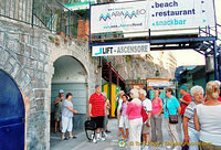 The Sorrento lift entrance at Marina Piccola