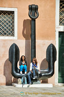 Anchor in front of the Museo Storico Navale