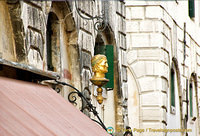 This golden head was the shop sign for Alla Testa d'Oro, a medicine shop