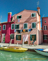 Burano's famous colourful houses