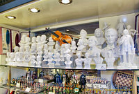 Alabaster busts of famous people and chess sets