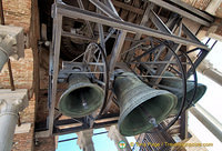 Secondary bells on Torre dei Lamberti