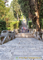 Steps down to the Villa D'Este gardens