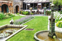 Royal Delft garden