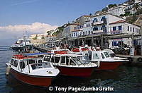Water taxis, Hydra
