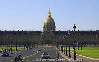 Les Invalides - commissioned in 1670 by Louis XIV for his wounded and homeless veterans