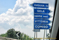 Signpost to Ragusa 