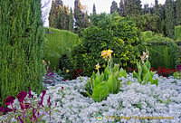 Lower Gardens: Flower bed