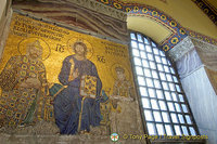 Mosaic of Christ flanked by Empress Zoe & Constantine IX