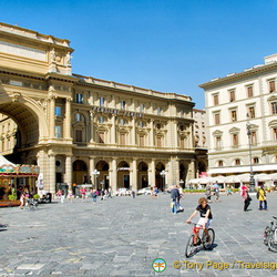 Piazza della Repubblica and around