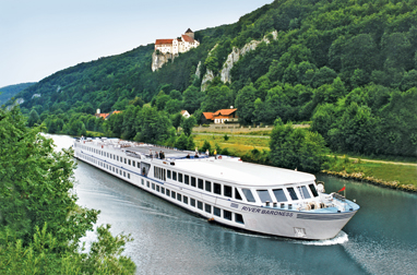 See the sights of Paris and Northern France on a Seine River Cruise: