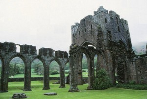 The handsome ruins of Llanthony Abbey
