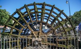 L'Isle-sur-la-Sorgue water wheel