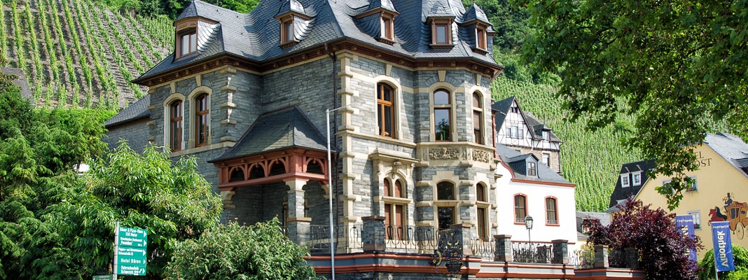 Wine-tasting in Bernkastel