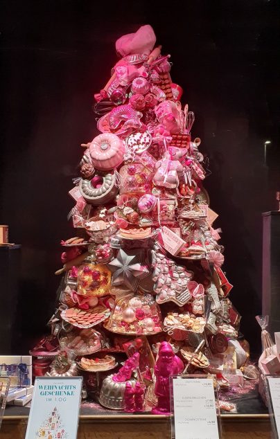 Dallmyar Christmas Window