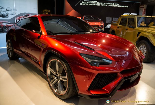 Lamborghini's super SUV, the Urus