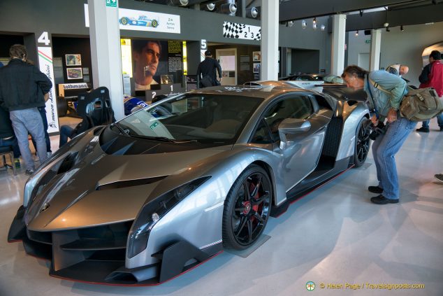 Lamborghini Veneno (2014)