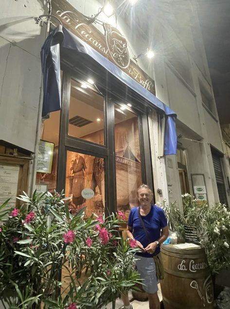 Da Leccarsi i Baffi Genovese Restaurant