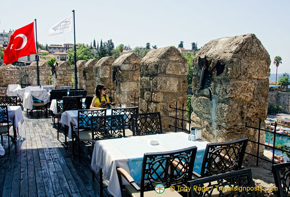 Antalya Ottoman Palace restaurant: Gizli Bahce Konaklari Secret Garden Mansions