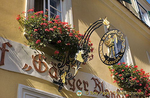 Hotel Blondel named after Richard the Lion-Heart's faithful minstrel